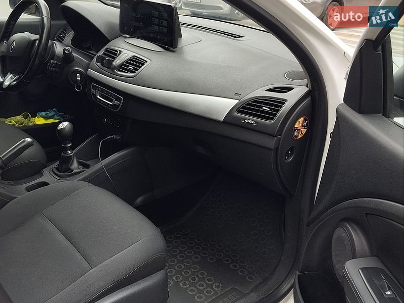 Седан Renault Fluence 2012 в Киеве