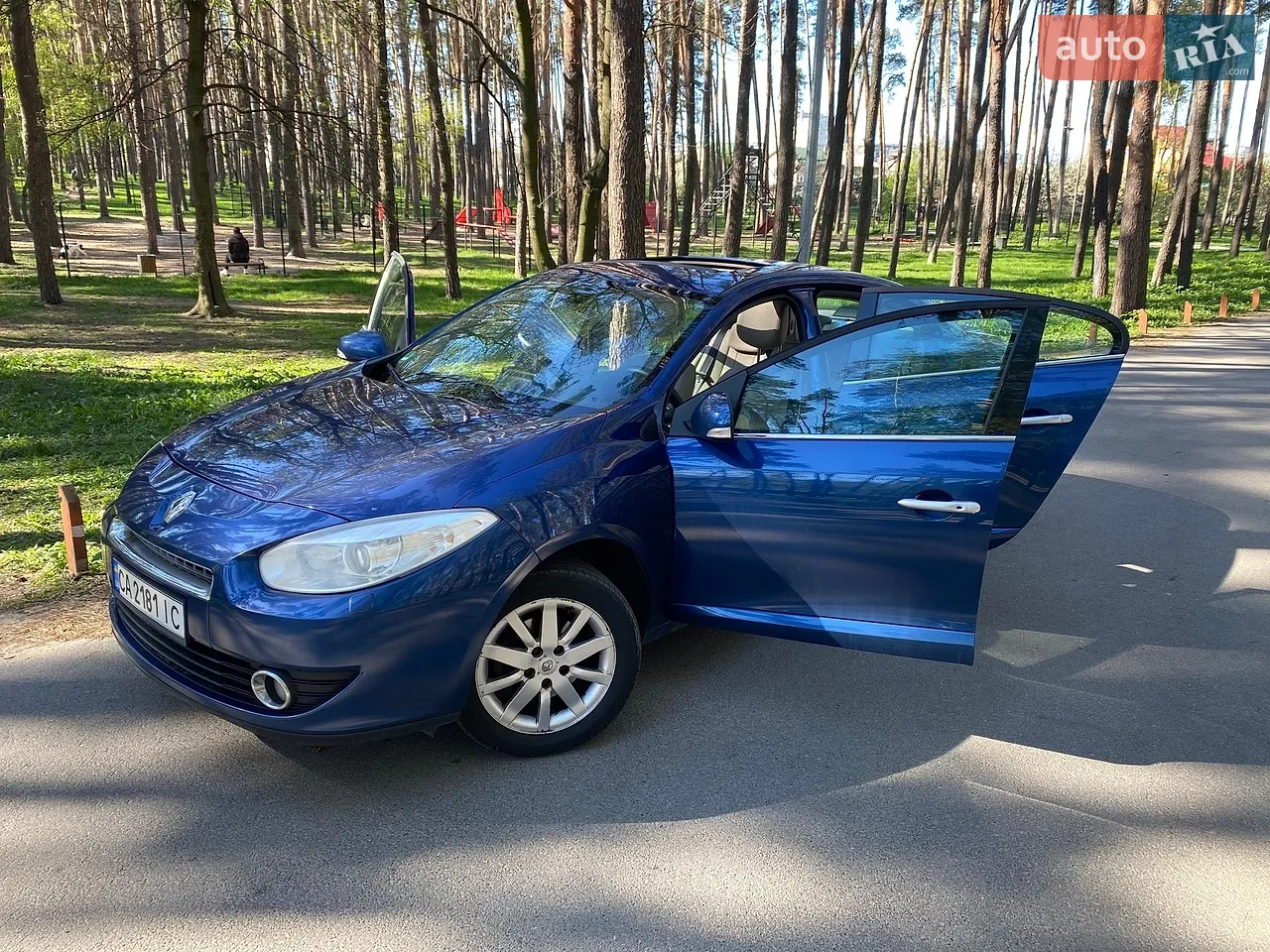 2011 Renault Fluence - мініатюра 22