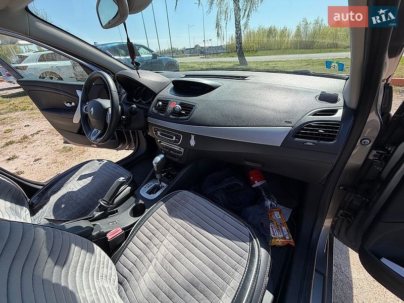 Седан Renault Fluence 2011 в Киеве