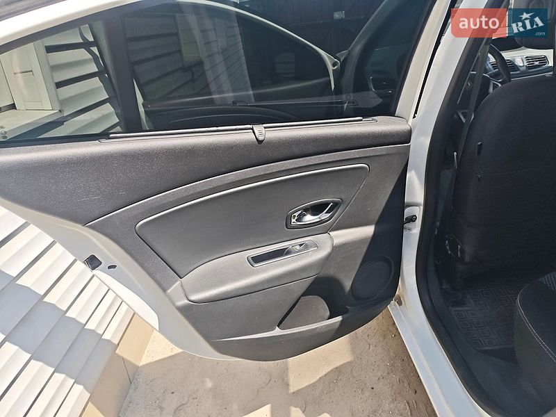 Седан Renault Fluence 2012 в Дніпрі