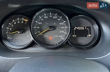 Седан Renault Fluence 2011 в Миронівці