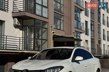 Седан Renault Fluence 2015 в Яворове