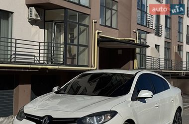 Седан Renault Fluence 2015 в Яворове
