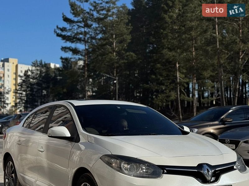 Седан Renault Fluence 2015 в Яворове
