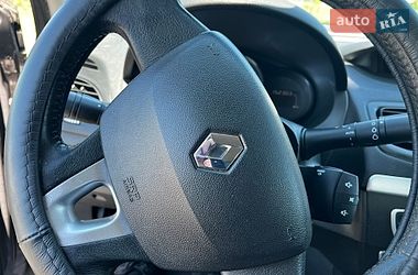 Седан Renault Fluence 2011 в Киеве