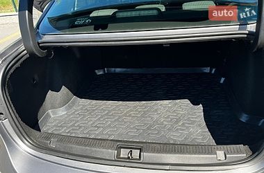 Седан Renault Fluence 2011 в Киеве