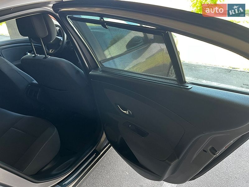Седан Renault Fluence 2011 в Киеве
