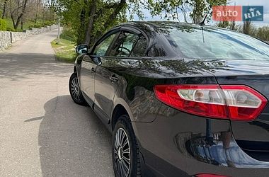 Седан Renault Fluence 2010 в Кропивницком
