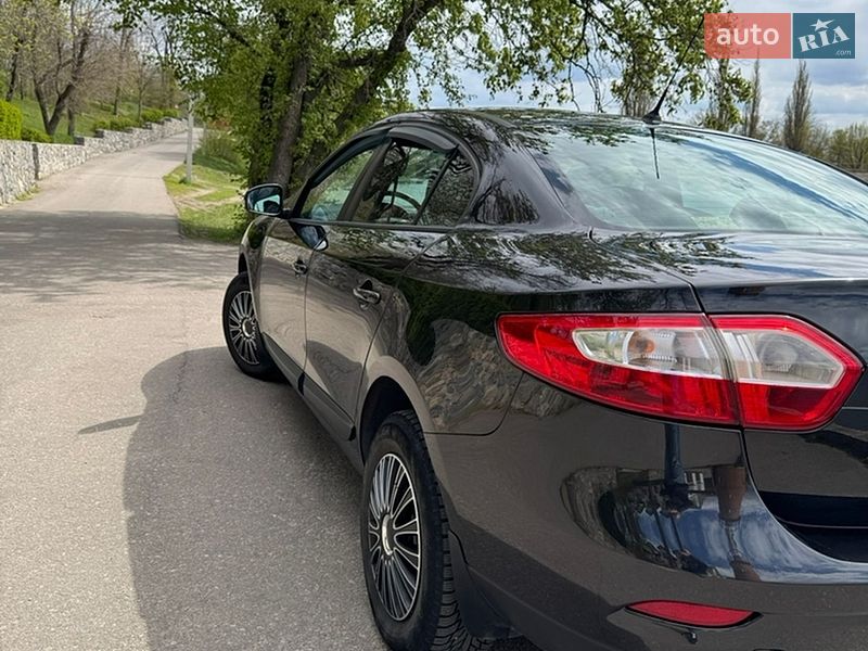 Седан Renault Fluence 2010 в Кропивницком