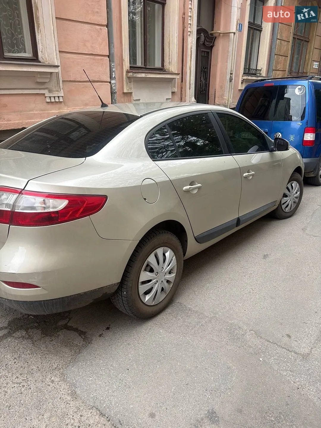 2010 Renault Fluence - мініатюра 16