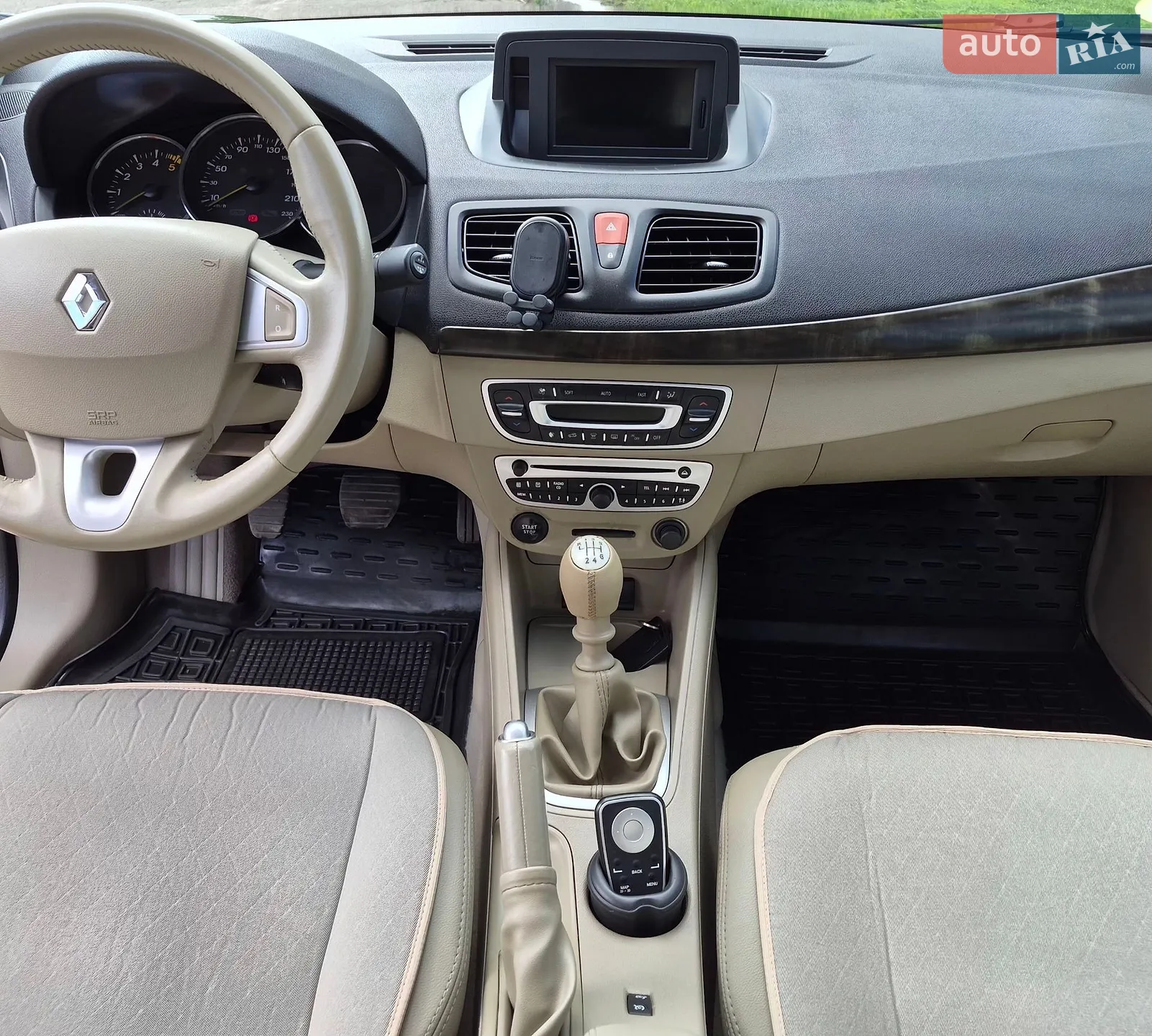 2011 Renault Fluence - мініатюра 13