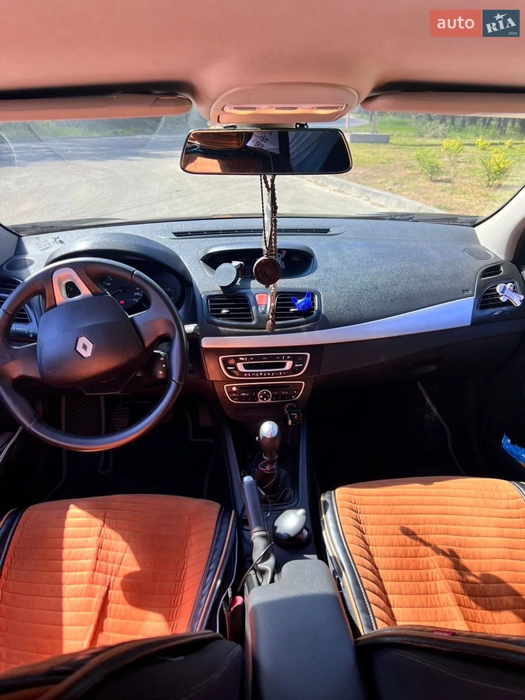 2010 Renault Fluence - мініатюра 9