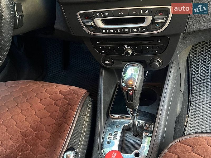 Седан Renault Fluence 2013 в Кропивницком