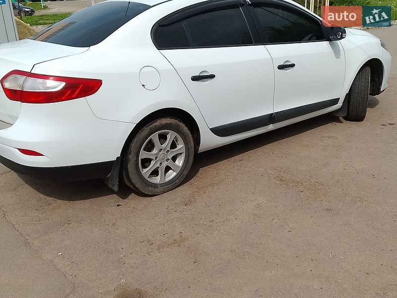 Седан Renault Fluence 2011 в Сумах