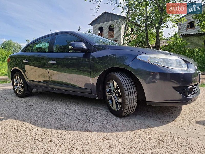 Седан Renault Fluence 2011 в Чернигове
