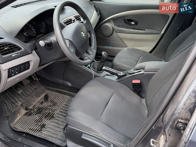 Седан Renault Fluence 2011 в Днепре