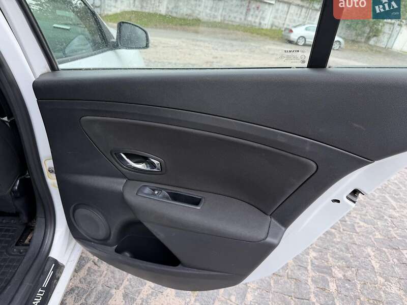 Седан Renault Fluence 2015 в Киеве