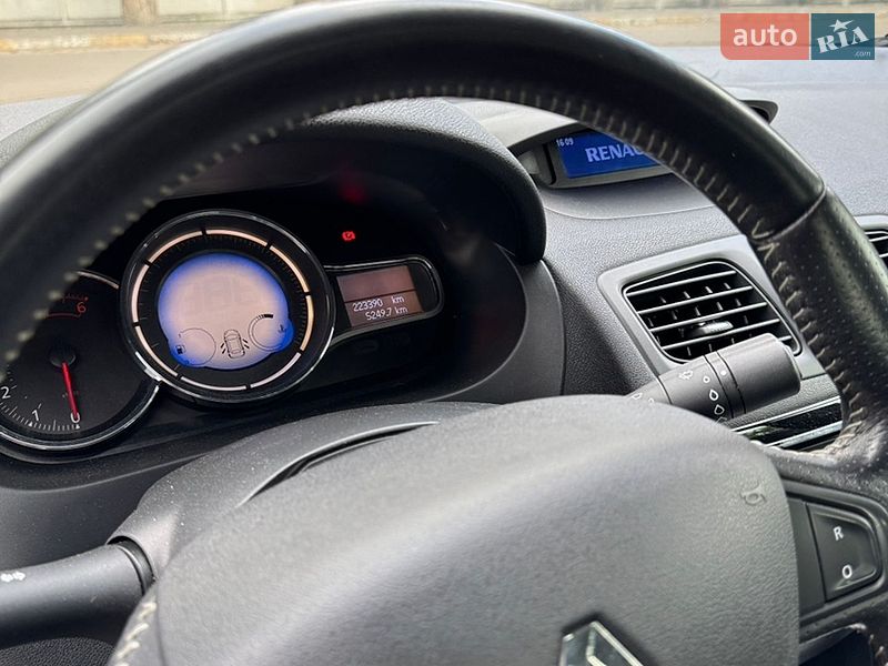 Седан Renault Fluence 2013 в Киеве