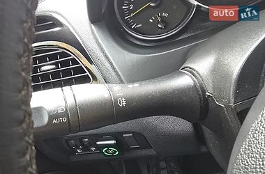 Седан Renault Fluence 2011 в Киеве