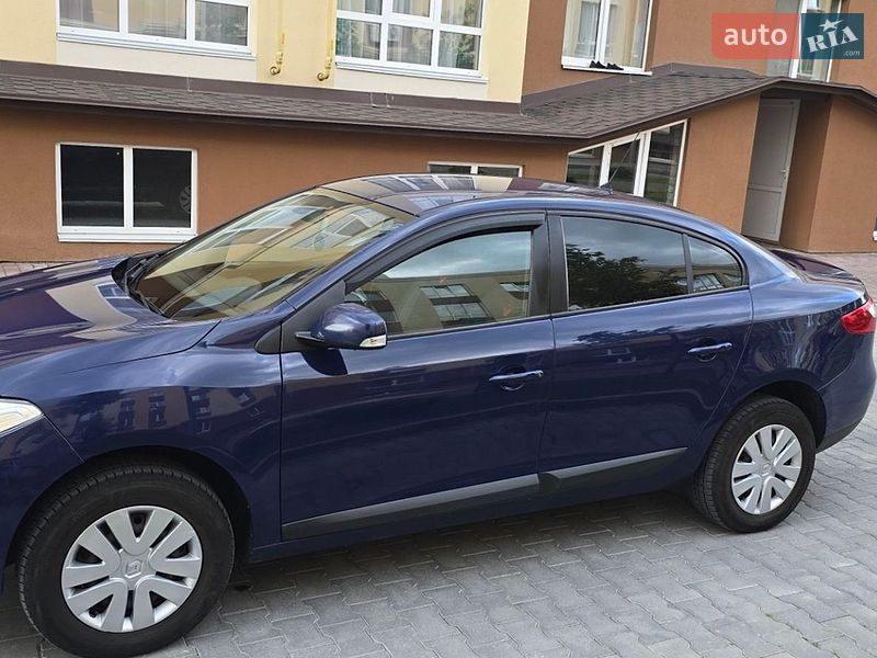 Седан Renault Fluence 2011 в Киеве