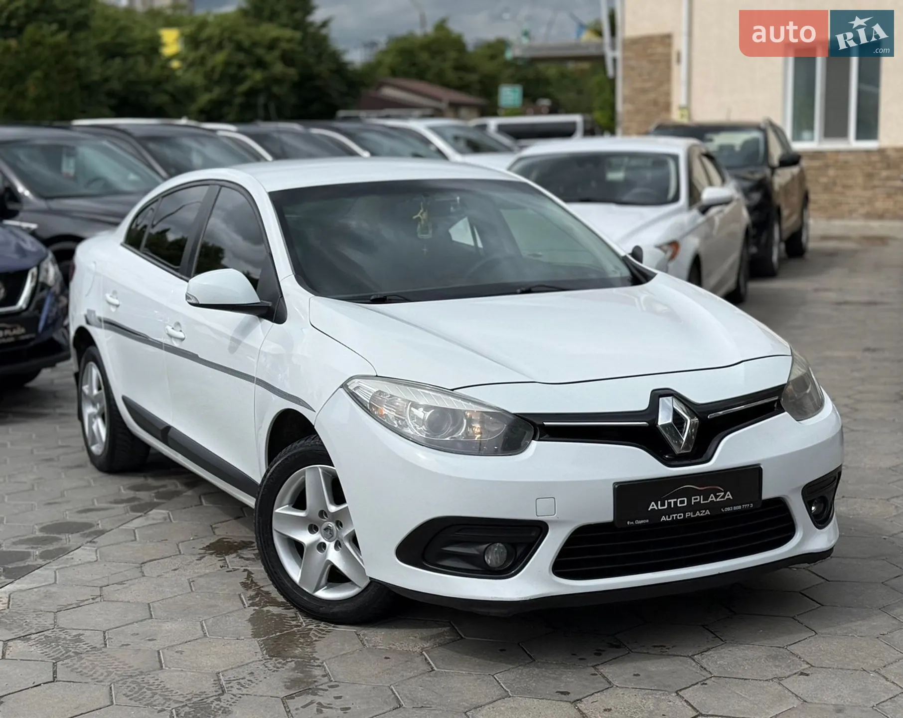 2015 Renault Fluence - мініатюра 13
