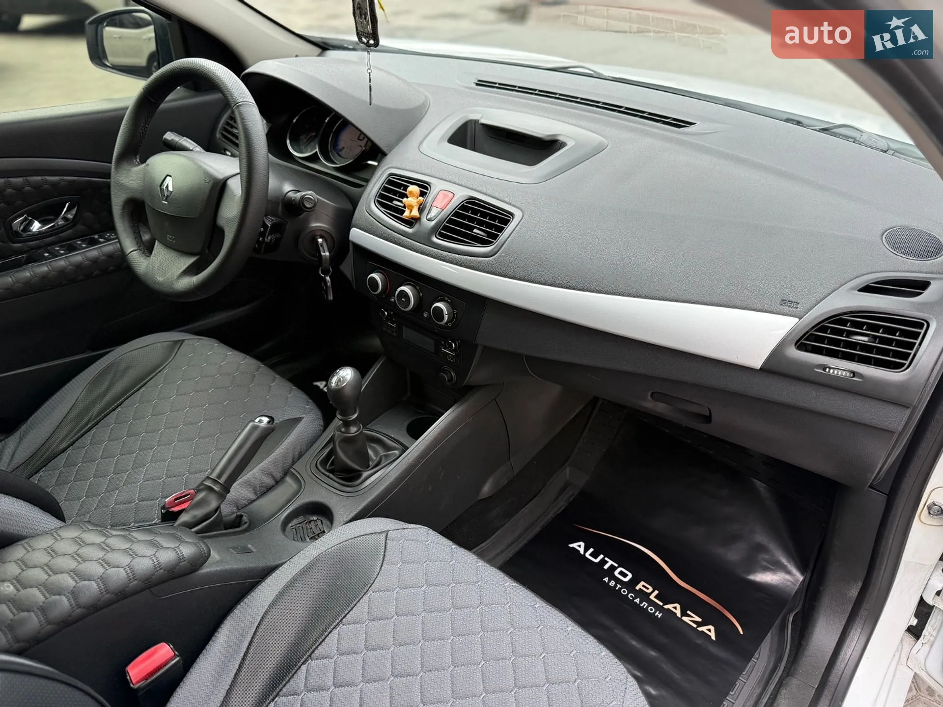 2015 Renault Fluence - мініатюра 40