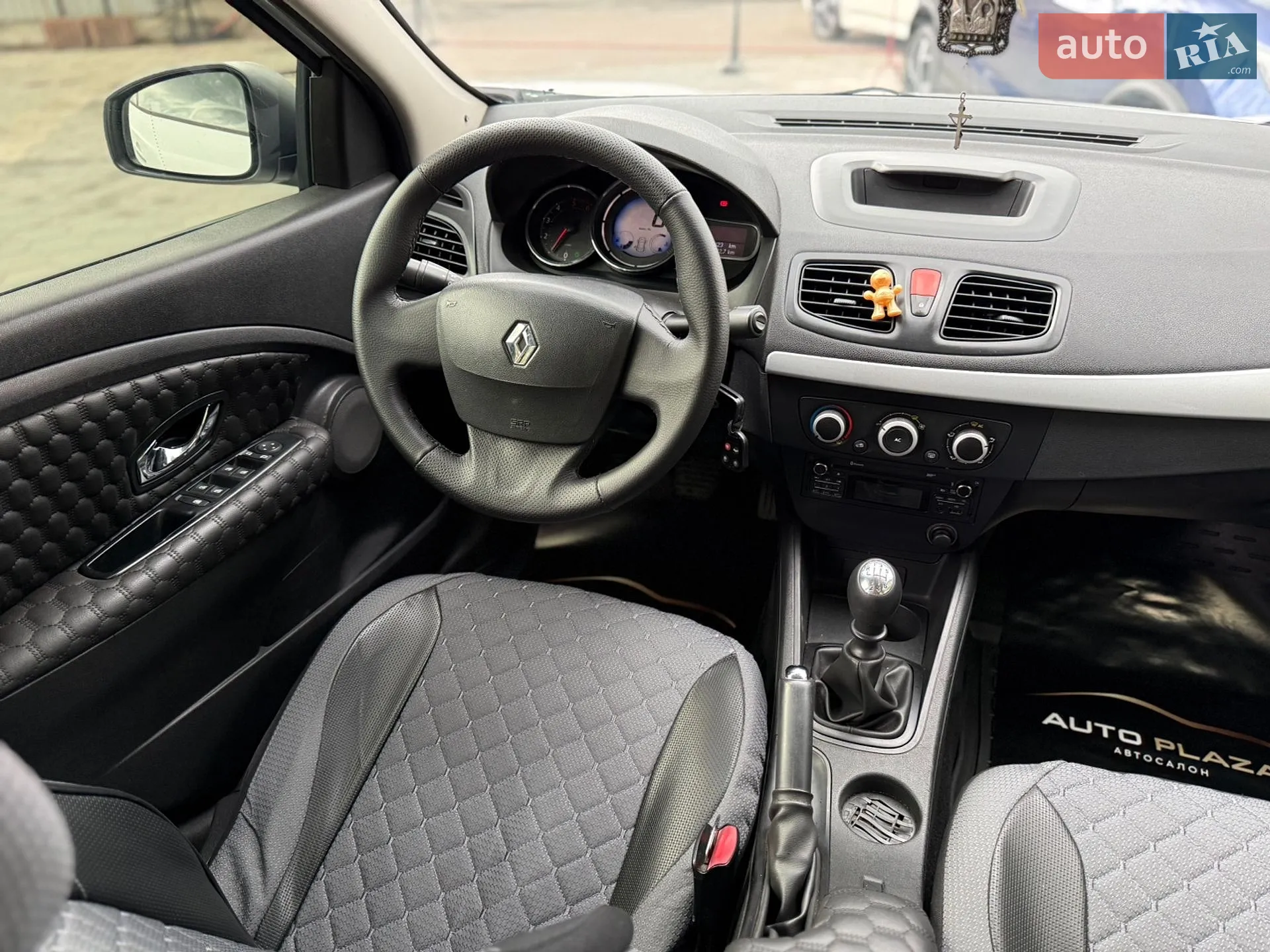 2015 Renault Fluence - мініатюра 47