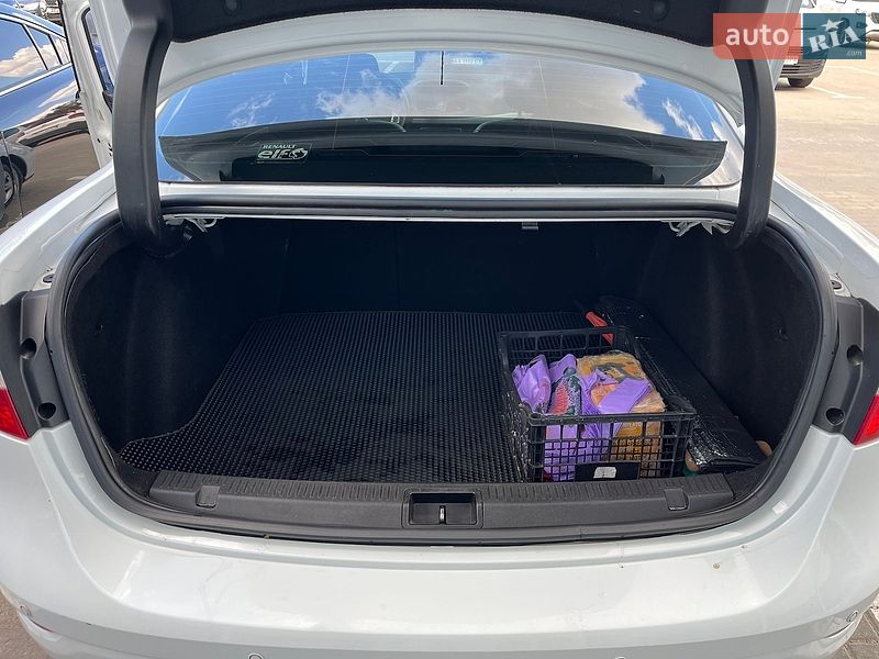 Седан Renault Fluence 2011 в Харкові