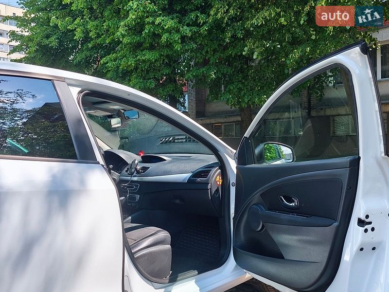 Седан Renault Fluence 2015 в Львове фото 10 Седан Renault Fluence 2015 в Львове