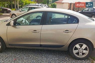 Седан Renault Fluence 2010 в Львове