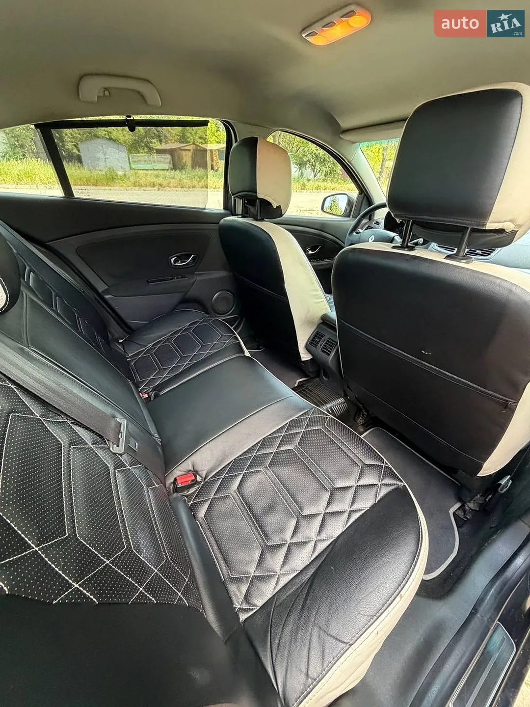 2012 Renault Fluence - мініатюра 12