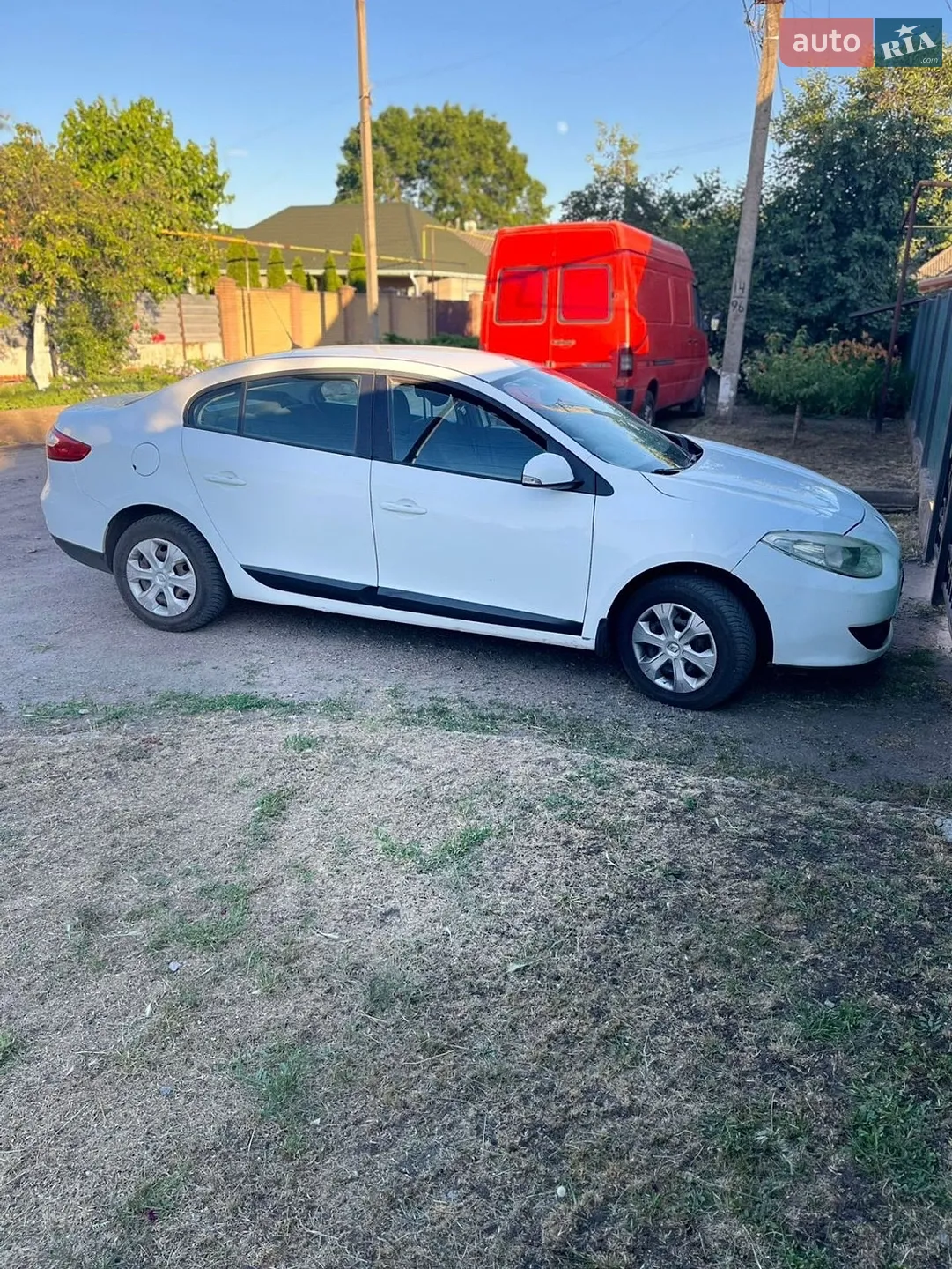 Renault Fluence 2012 VIN VF1LZBS0546837061 фото оголошення 3 з 7