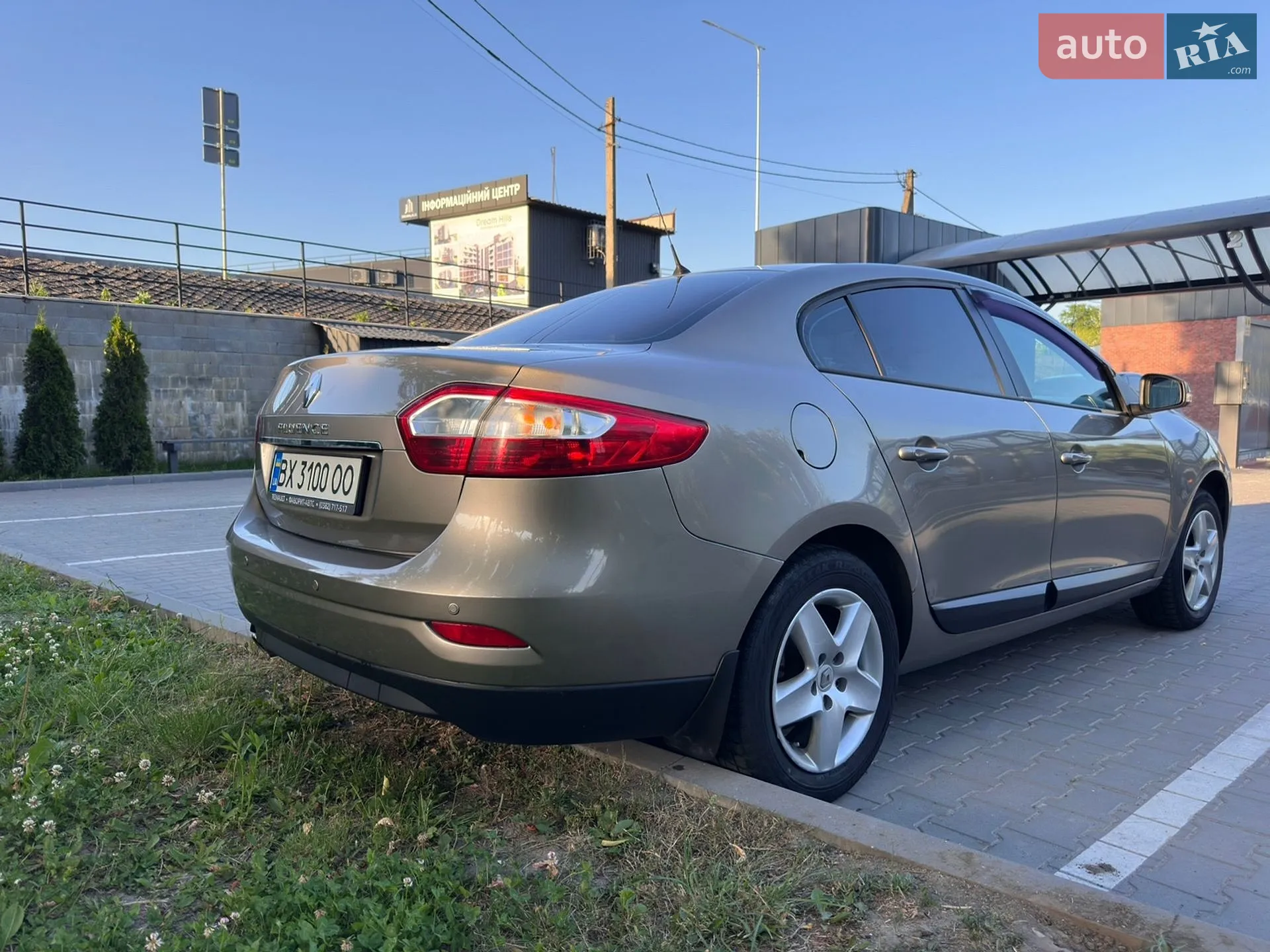 2015 Renault Fluence - мініатюра 11