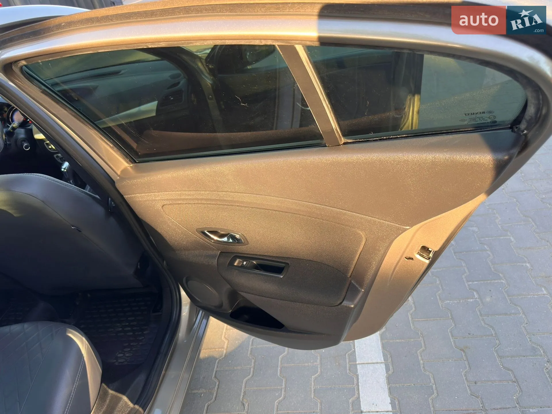 2015 Renault Fluence - мініатюра 31