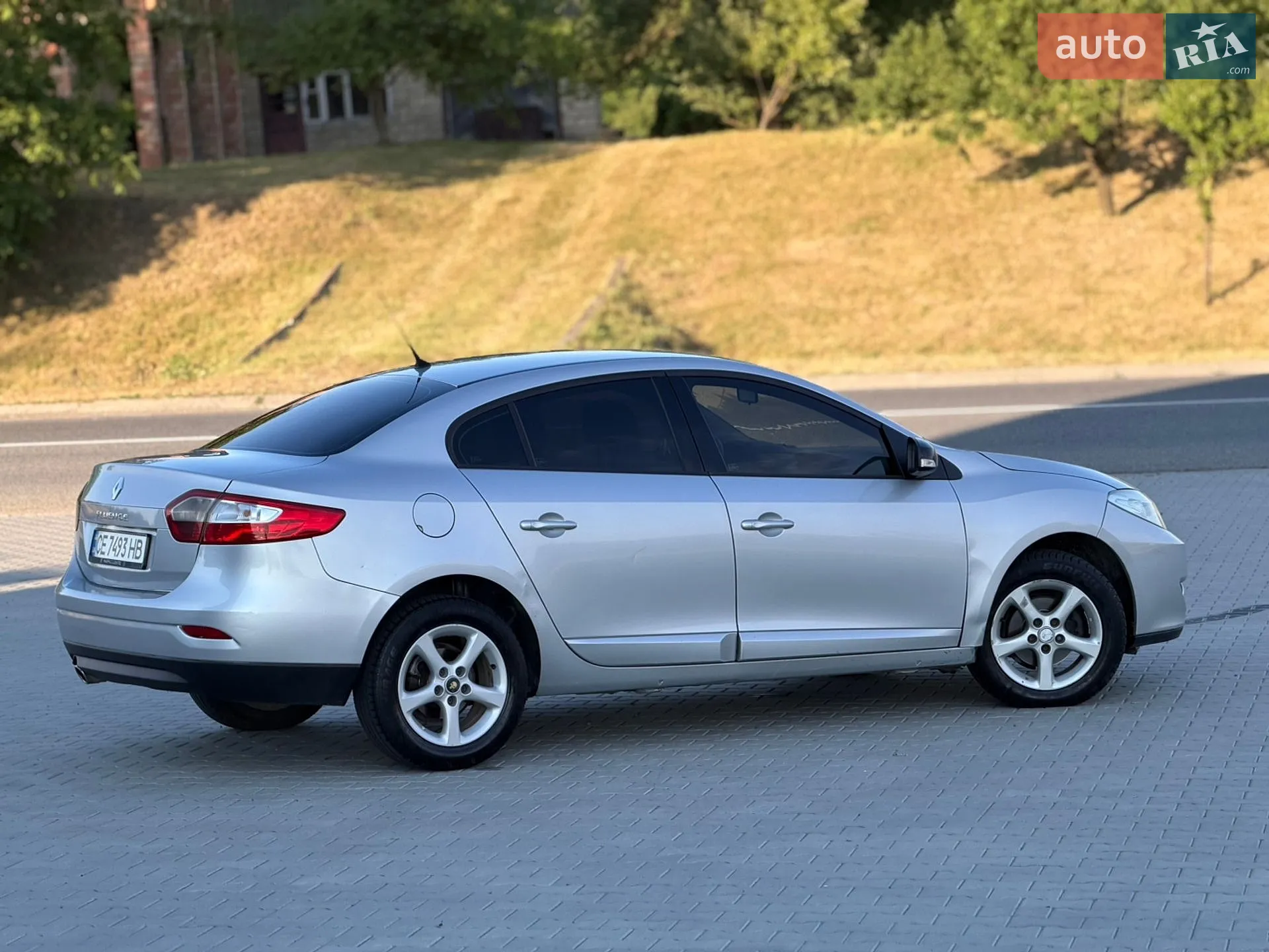 2012 Renault Fluence - мініатюра 16