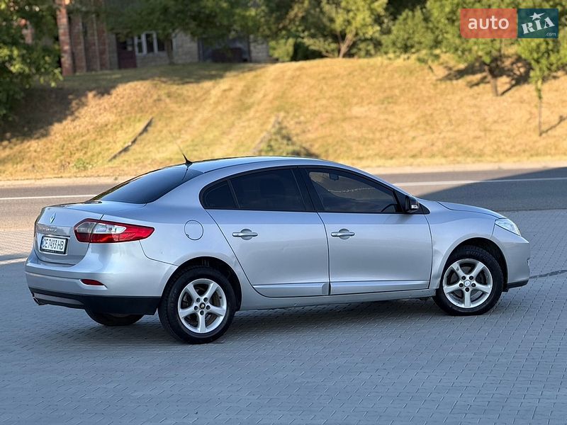 Седан Renault Fluence 2012 в Черновцах