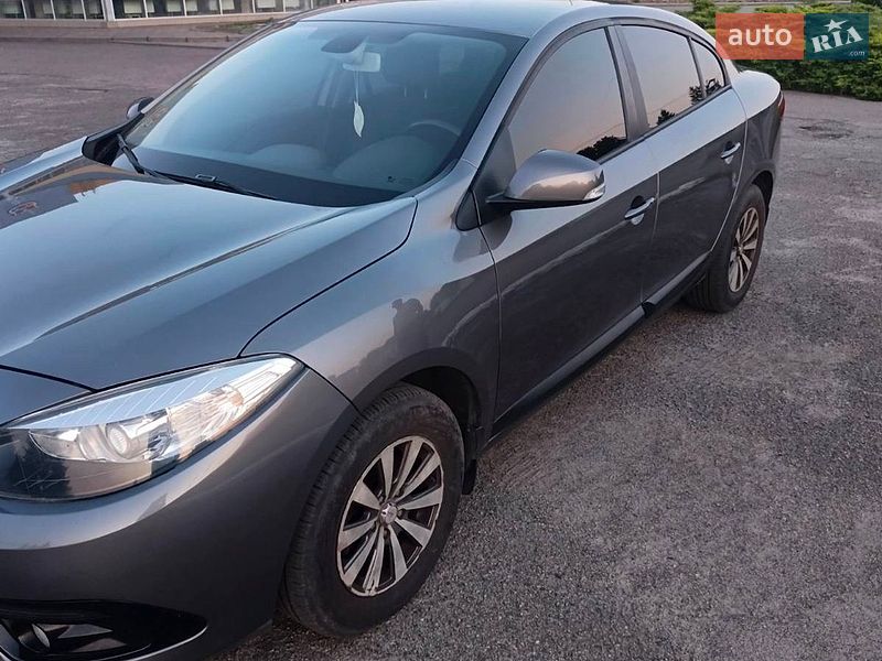 Седан Renault Fluence 2012 в Белозерье