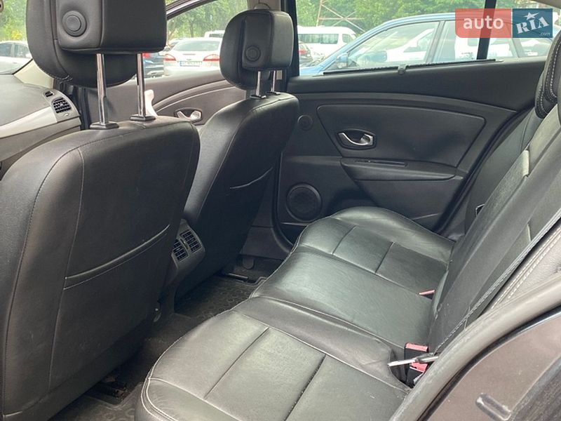 Седан Renault Fluence 2010 в Киеве