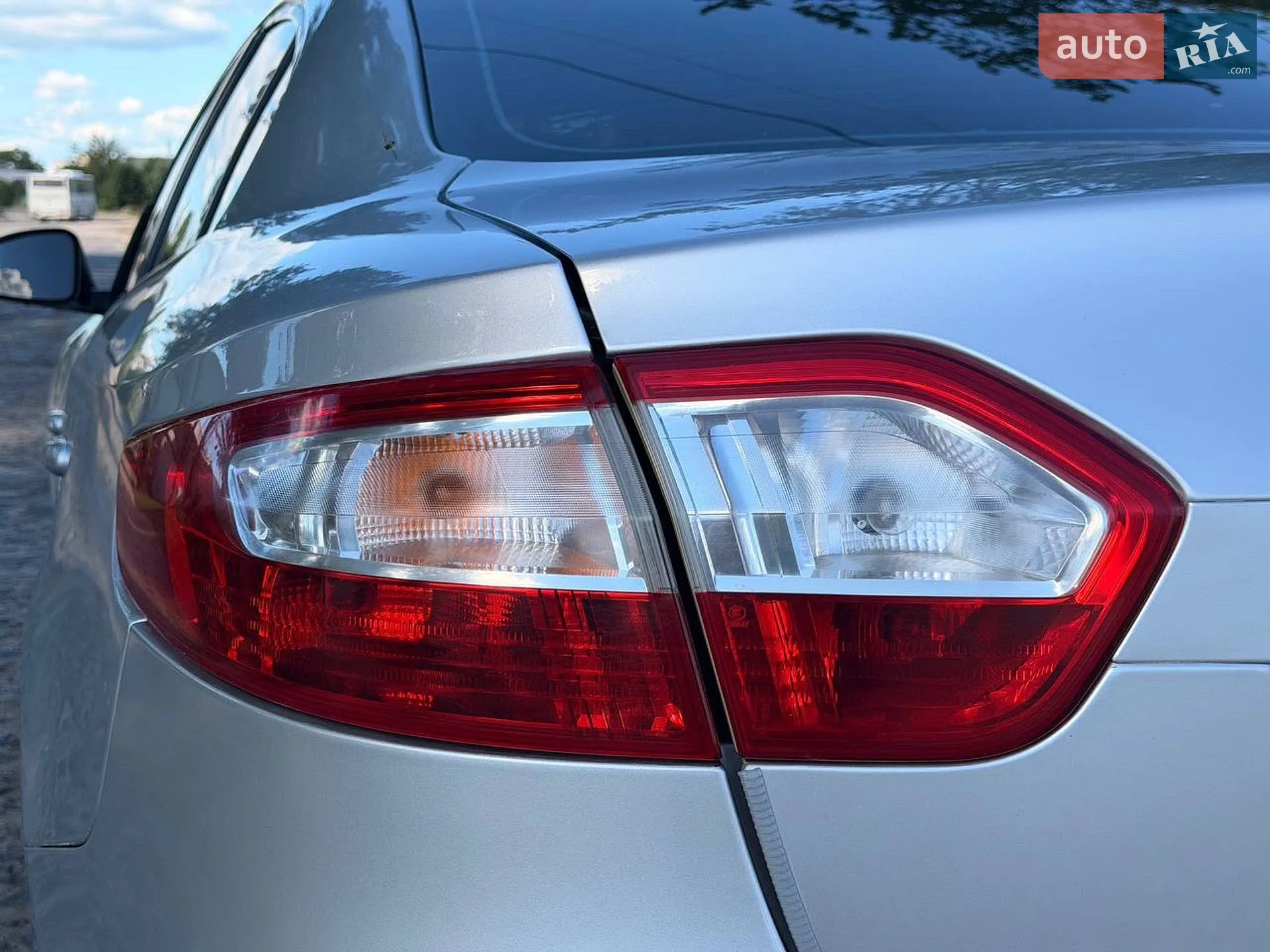 2016 Renault Fluence - мініатюра 17