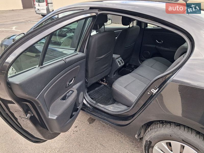 Седан Renault Fluence 2012 в Киеве