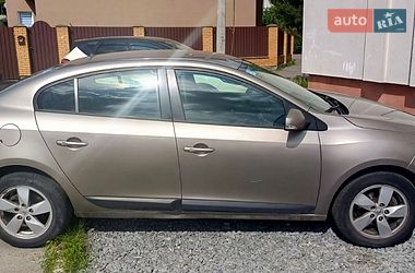 Седан Renault Fluence 2010 в Львові