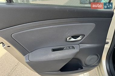 Седан Renault Fluence 2010 в Киеве фото 17 Седан Renault Fluence 2010 в Киеве