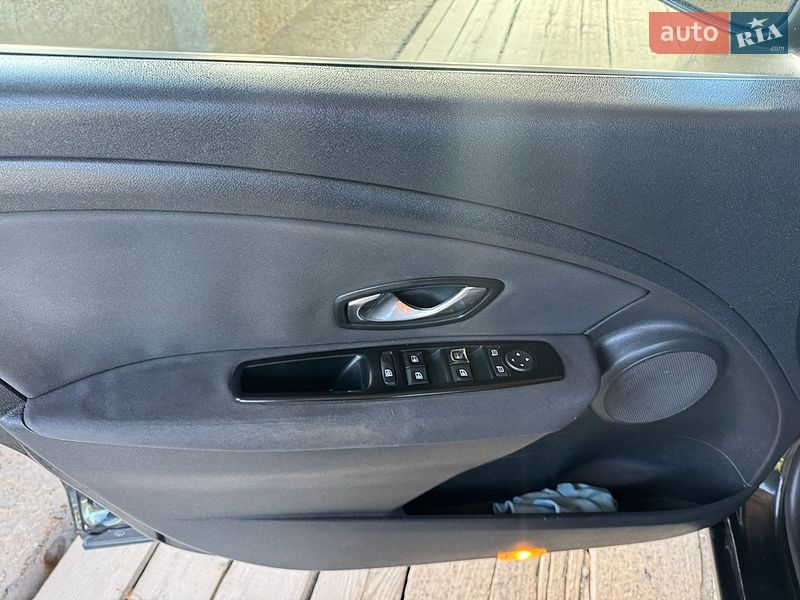 Седан Renault Fluence 2011 в Тячеве