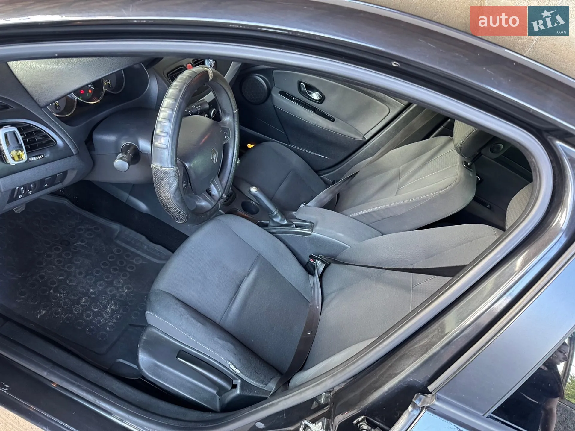 2011 Renault Fluence - мініатюра 9