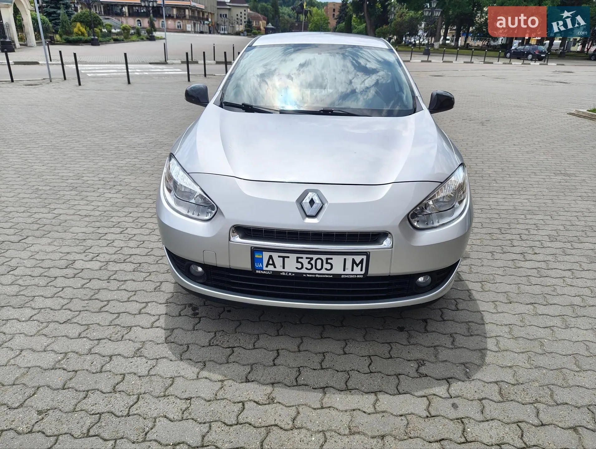 2011 Renault Fluence - мініатюра 2