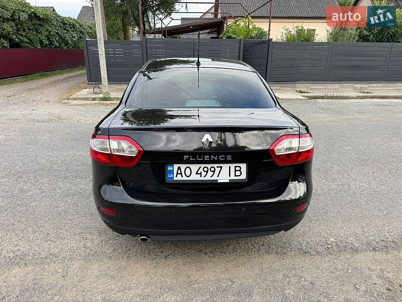 Седан Renault Fluence 2011 в Тячеве