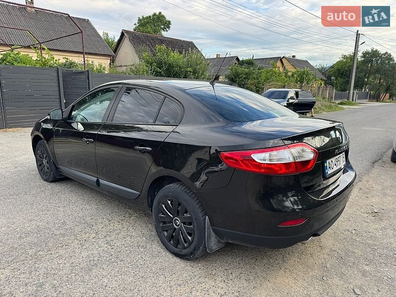 Седан Renault Fluence 2011 в Тячеве