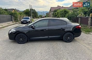 Седан Renault Fluence 2011 в Тячеве