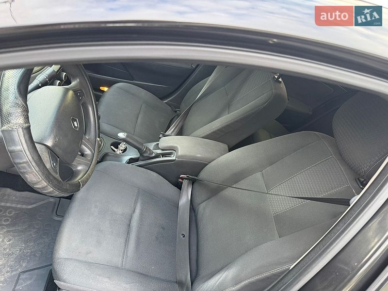 Седан Renault Fluence 2011 в Тячеве