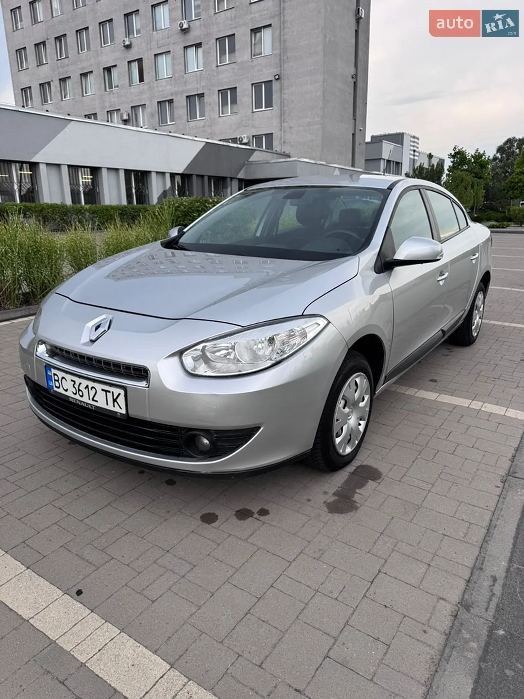 2010 Renault Fluence - мініатюра 7